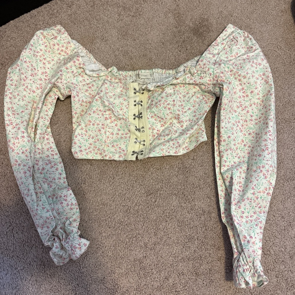 Urban Outfitters Floral Off-Shoulder Crop Top in Cream and Pink